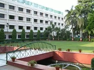 هتل کلارکز شیراز